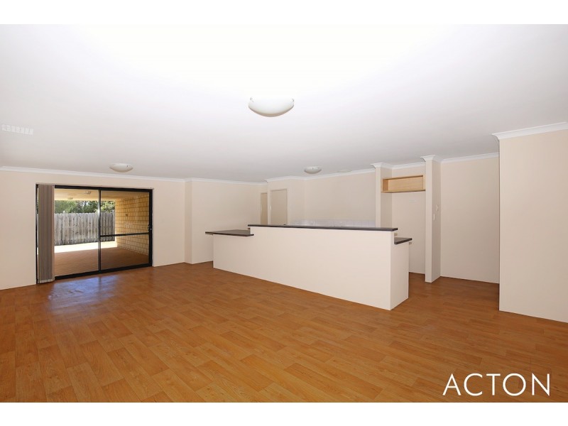 22 Anhinga Trail, Dudley Park WA 6210