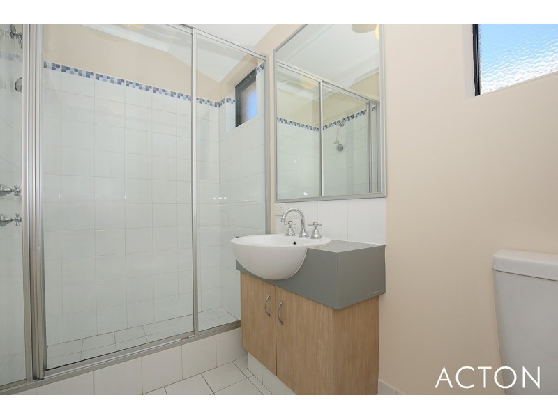 22 Anhinga Trail, Dudley Park WA 6210