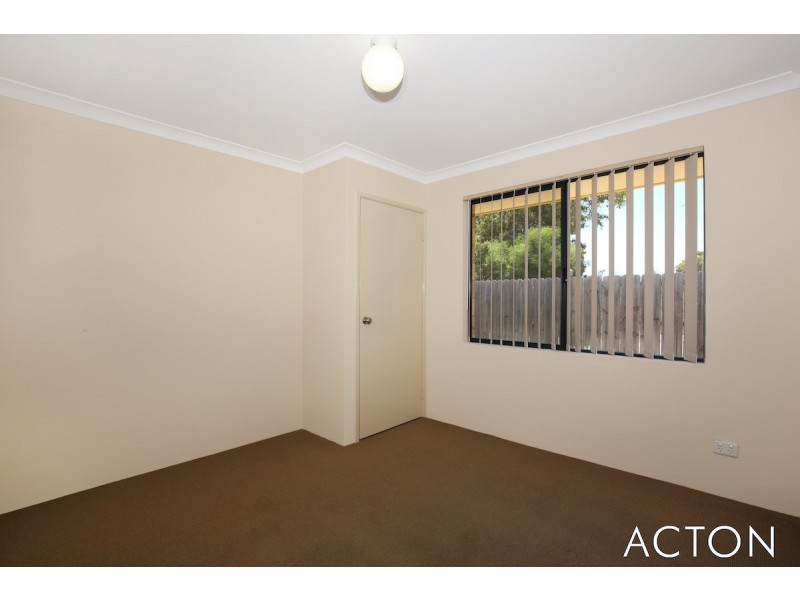 22 Anhinga Trail, Dudley Park WA 6210