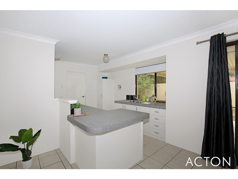 6A Valentino Close, Greenfields WA 6210