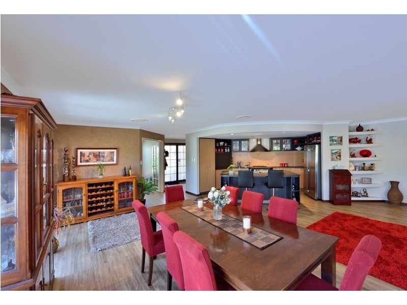 2 Darwin Terrace, Dudley Park WA 6210