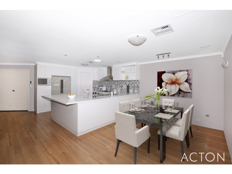 14 Pelsaert Lane, Wannanup WA 6210