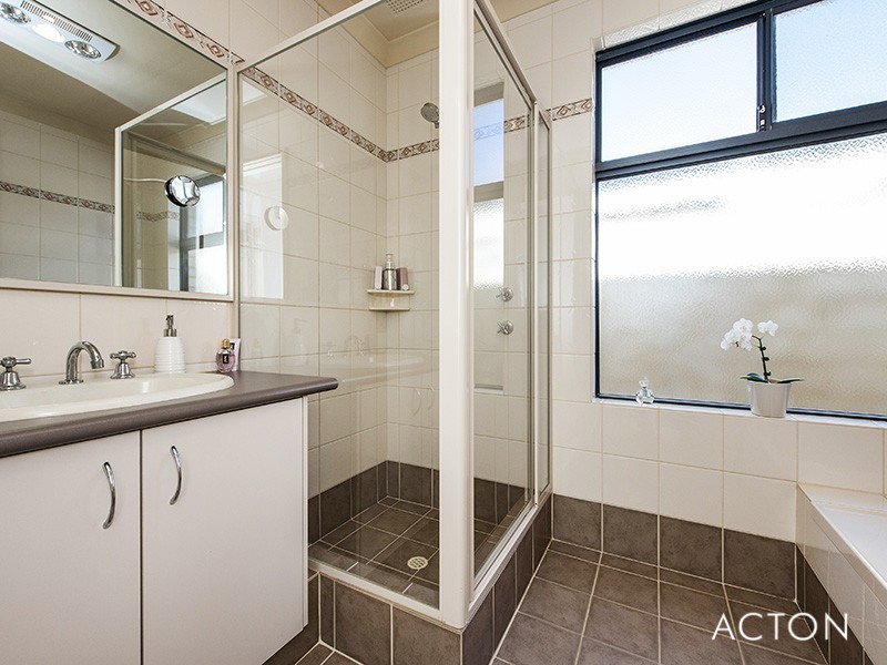 31 Kiap Road, South Yunderup WA 6208