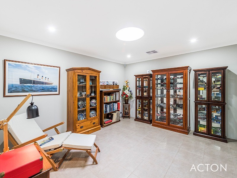 14 Headingley Link, Meadow Springs WA 6210