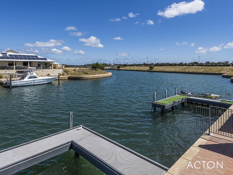 115 Waterlily Drive, Dudley Park WA 6210