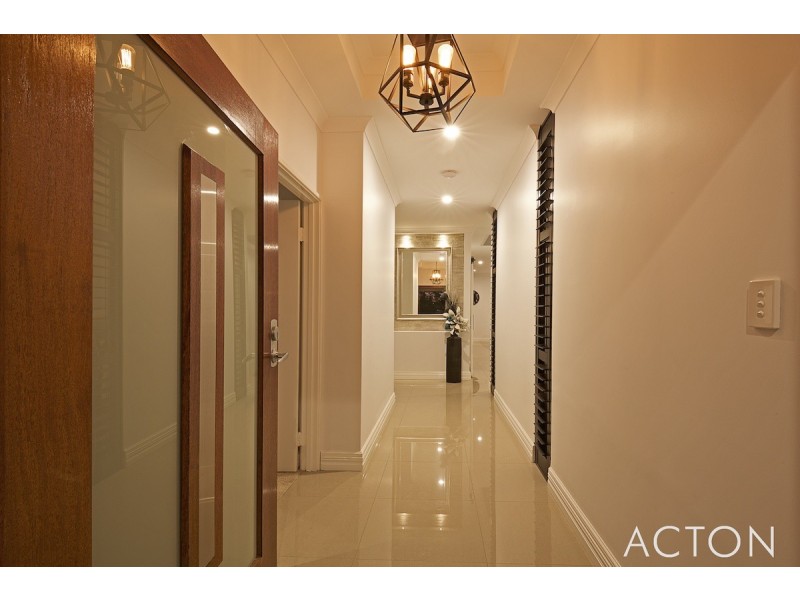 20 Bridgewater Boulevard, Erskine WA 6210