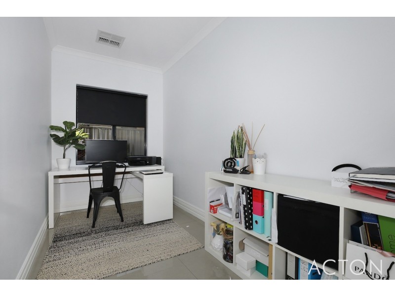 20 Bridgewater Boulevard, Erskine WA 6210