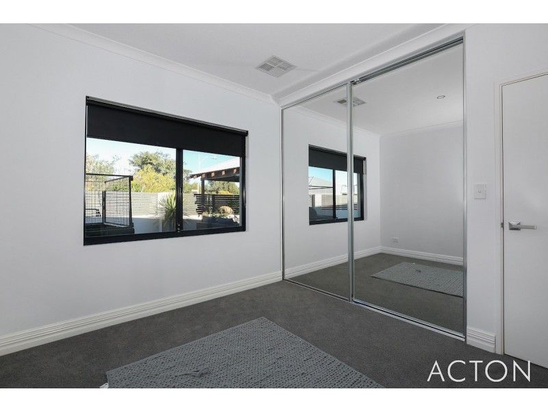 20 Bridgewater Boulevard, Erskine WA 6210