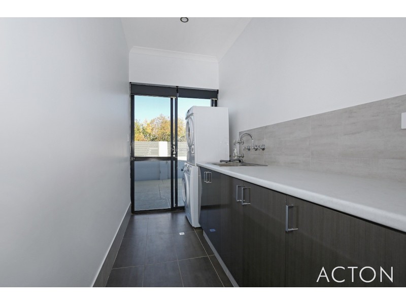 20 Bridgewater Boulevard, Erskine WA 6210