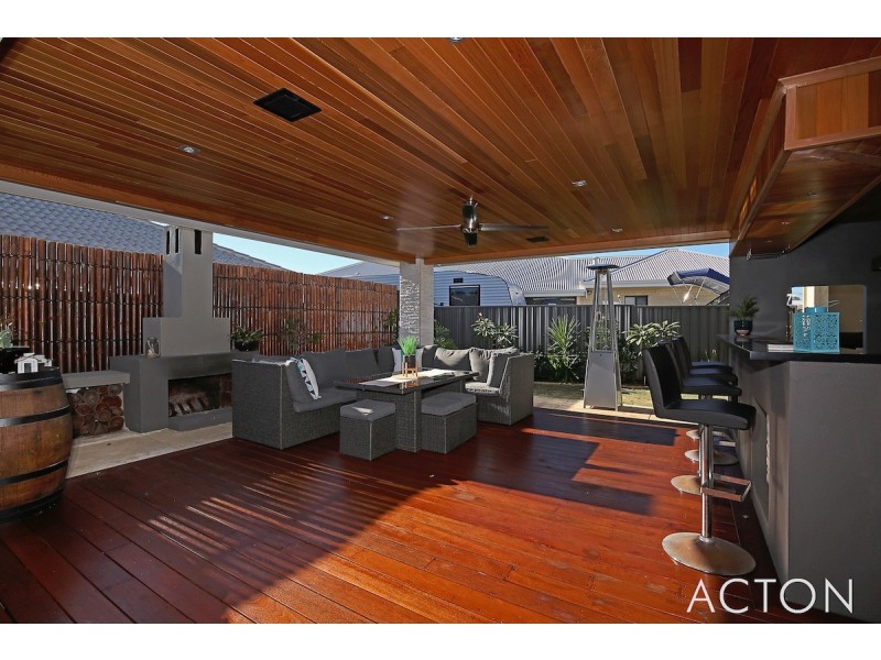 20 Bridgewater Boulevard, Erskine WA 6210