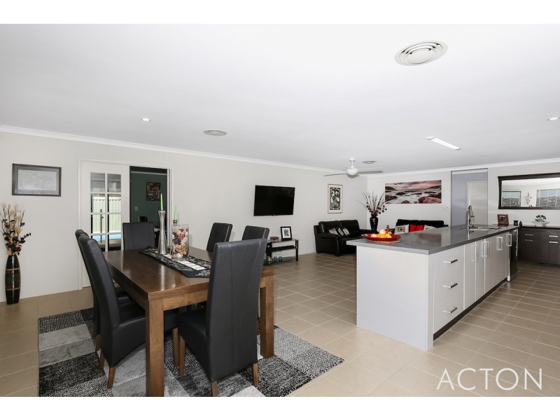2 Jollup Way, Ravenswood WA 6208