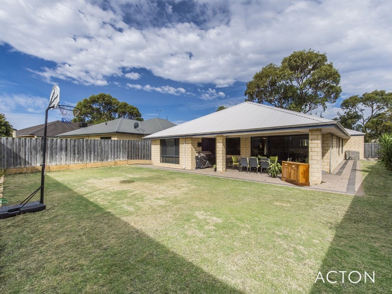 61 Karon Vista, Halls Head WA 6210
