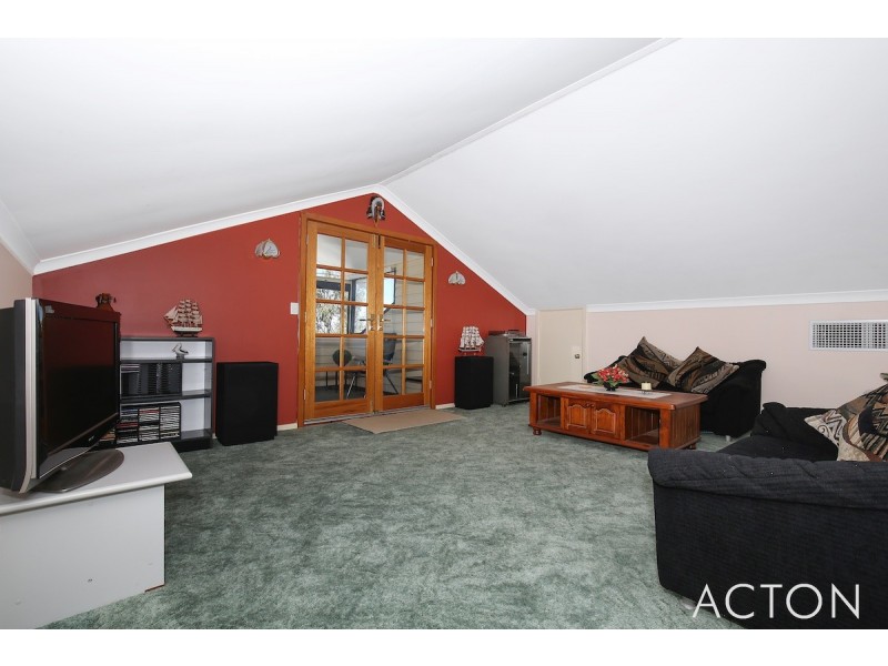 35 Dampier Avenue, Falcon WA 6210