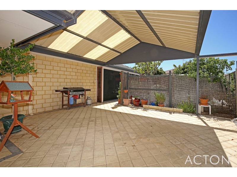 35 Dampier Avenue, Falcon WA 6210