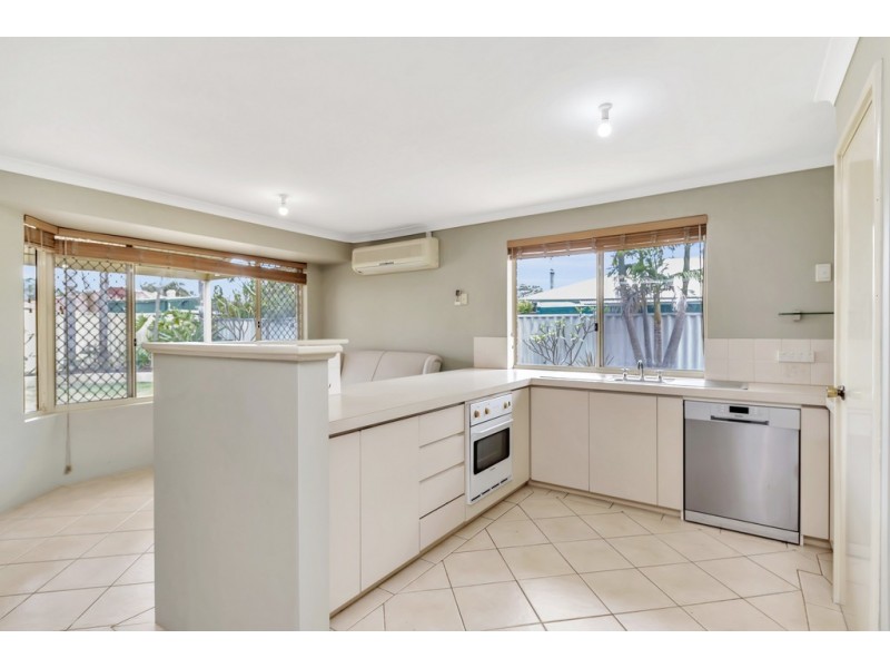 47 Templetonia Promenade, Halls Head WA 6210