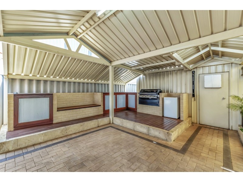 47 Templetonia Promenade, Halls Head WA 6210