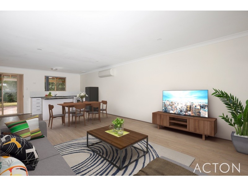 1 Scrivener Place, Halls Head WA 6210