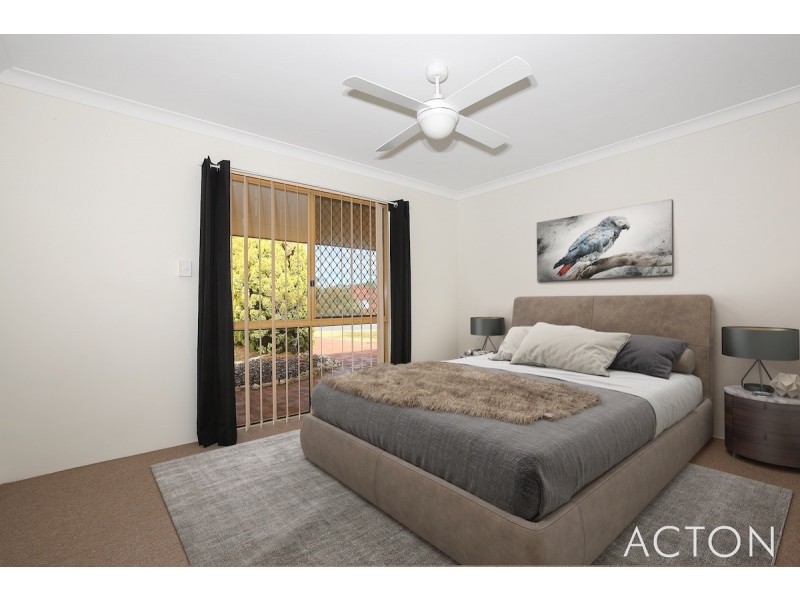 1 Scrivener Place, Halls Head WA 6210