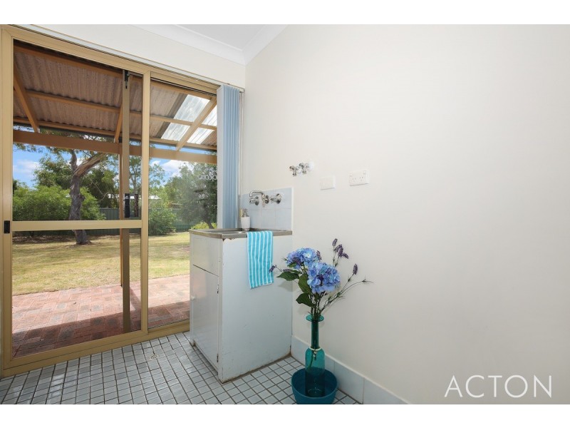 1 Scrivener Place, Halls Head WA 6210