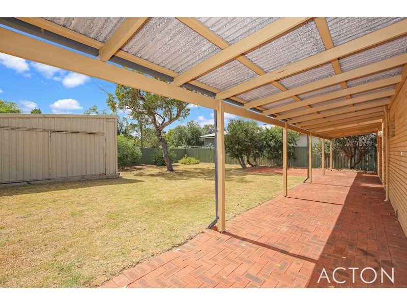 1 Scrivener Place, Halls Head WA 6210