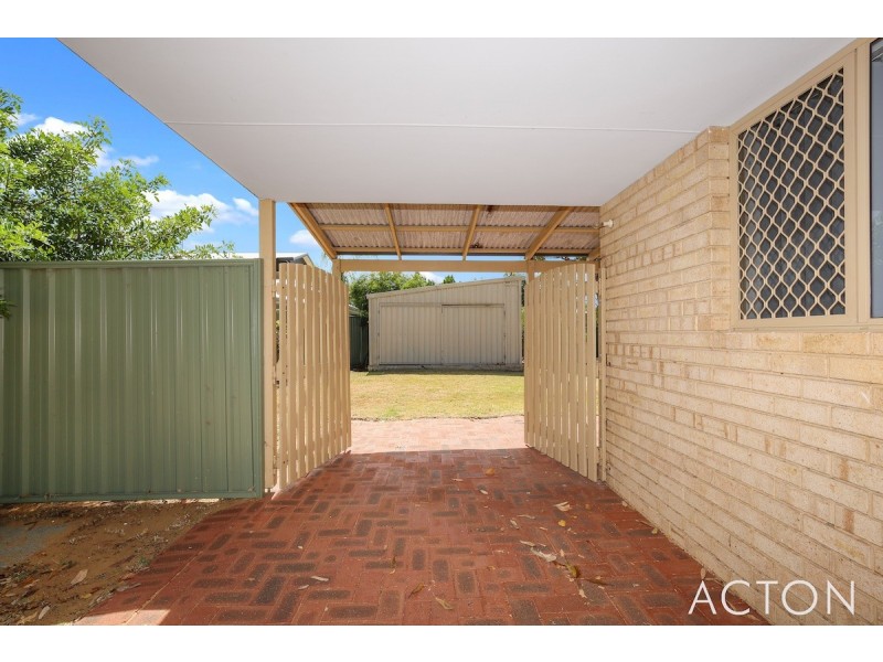 1 Scrivener Place, Halls Head WA 6210