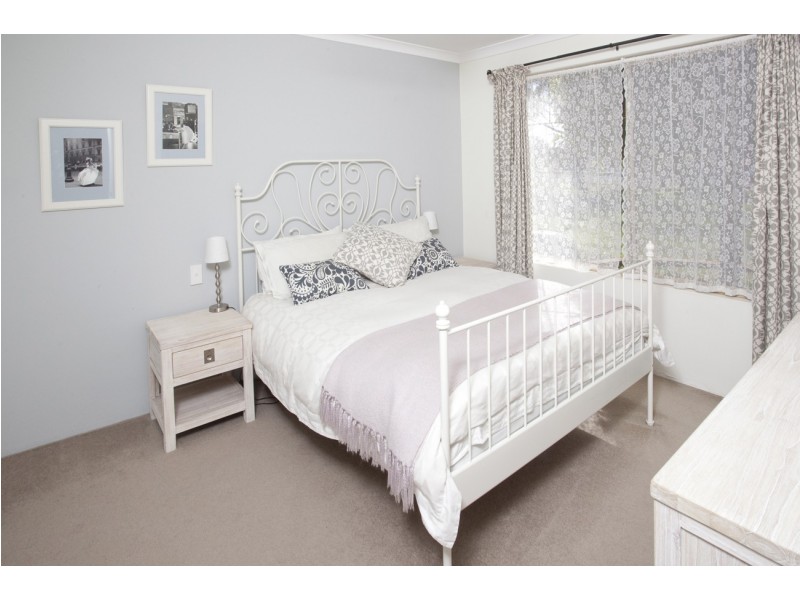 22 Eyre Close, Barragup WA 6209