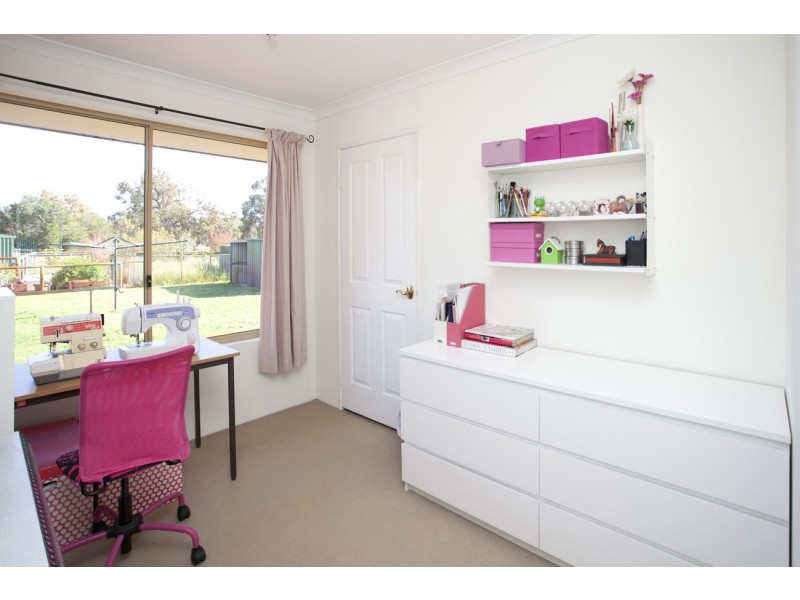 22 Eyre Close, Barragup WA 6209