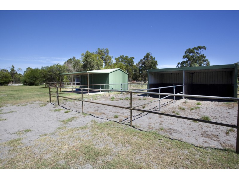 22 Eyre Close, Barragup WA 6209