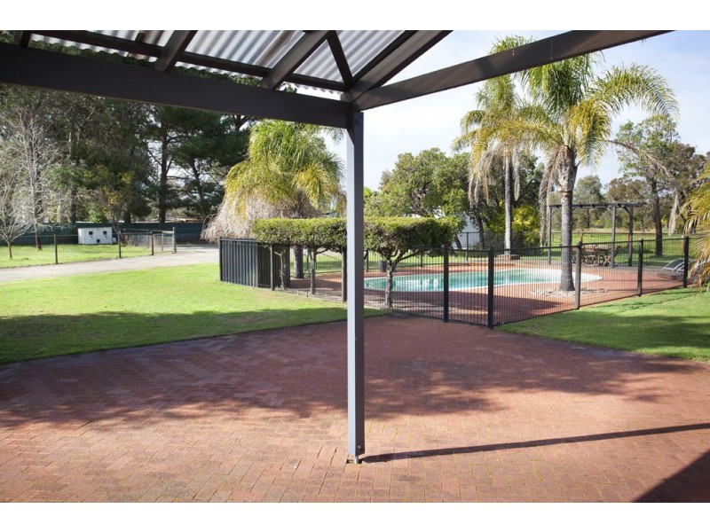 22 Eyre Close, Barragup WA 6209