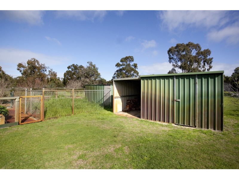 22 Eyre Close, Barragup WA 6209