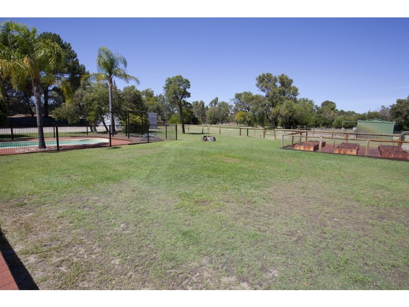 22 Eyre Close, Barragup WA 6209