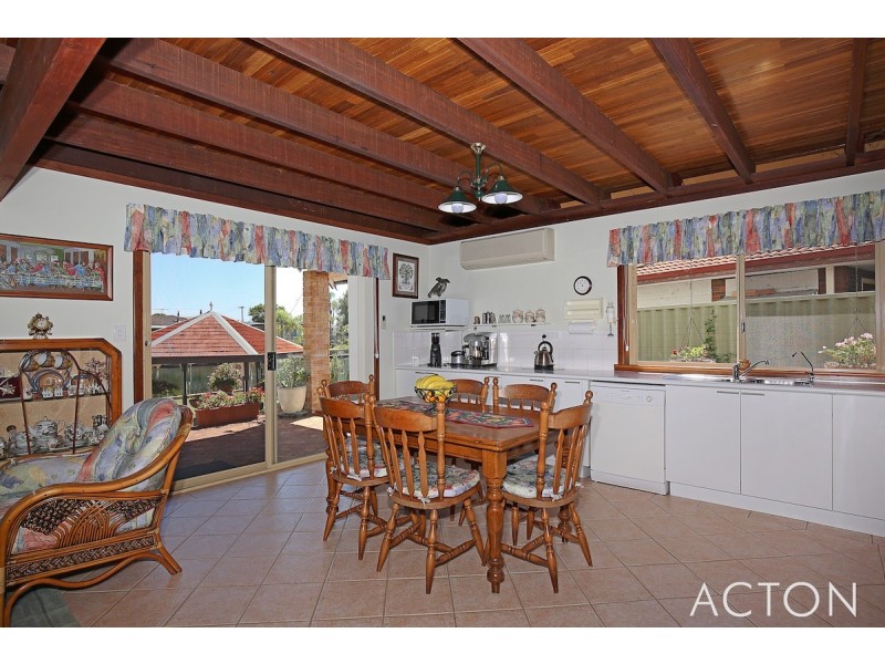 27 Woolah Place, South Yunderup WA 6208