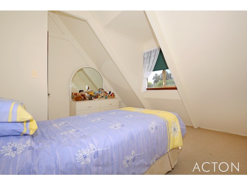 27 Woolah Place, South Yunderup WA 6208