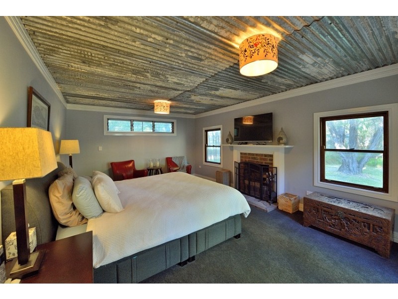 234 Newnham Road, Lake Clifton WA 6215