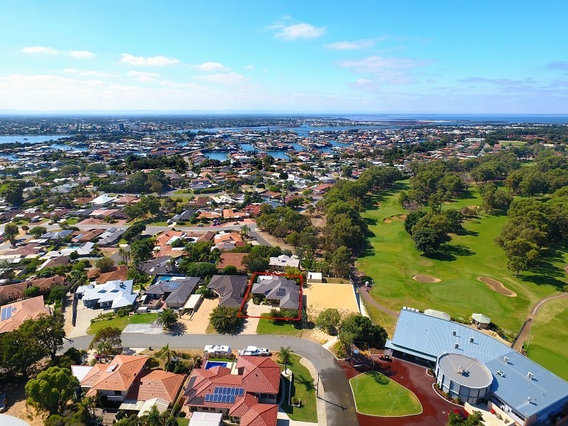 21 Armstrong Street, Halls Head WA 6210