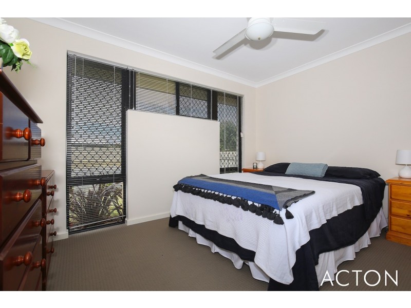 310 Peelwood Parade, Halls Head WA 6210
