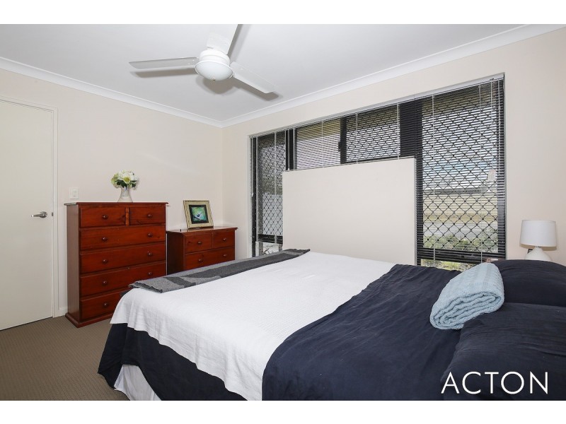 310 Peelwood Parade, Halls Head WA 6210