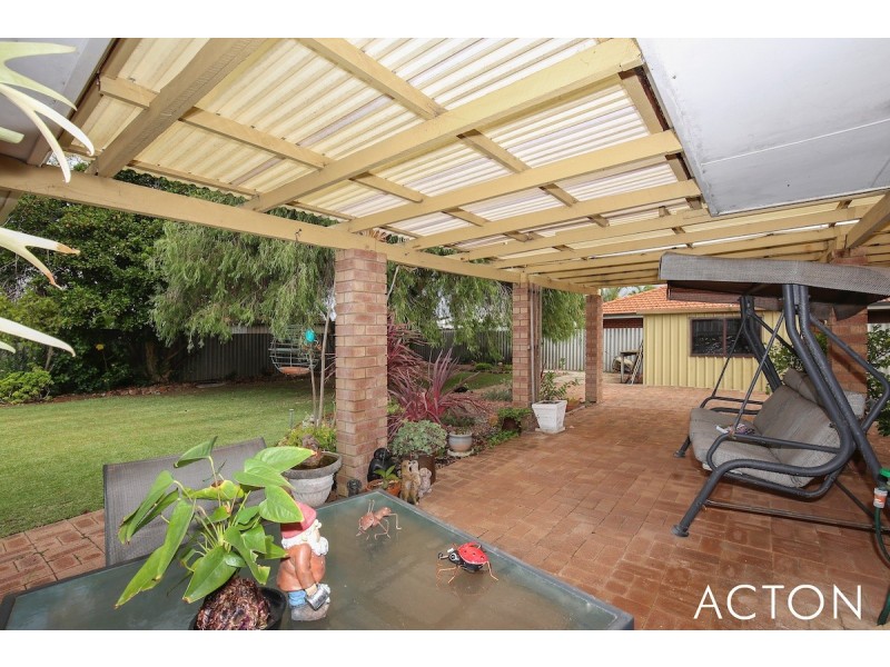 11 Manildra Drive, Dudley Park WA 6210