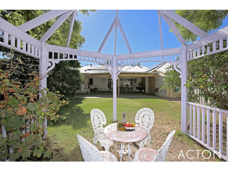 39 Pleasant Grove Circle, Falcon WA 6210