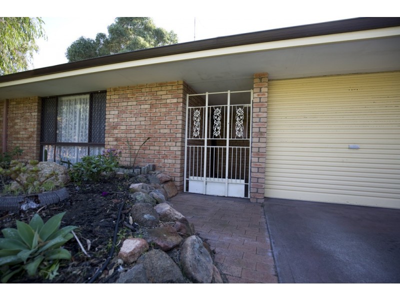 5B Nile Close, Halls Head WA 6210