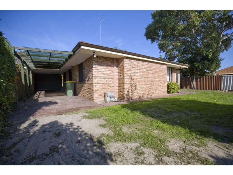 5B Nile Close, Halls Head WA 6210