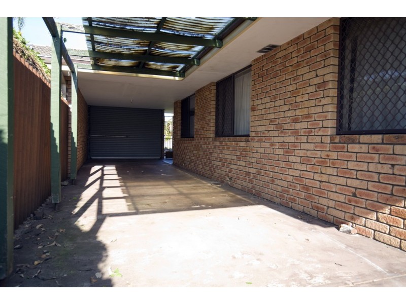 5B Nile Close, Halls Head WA 6210