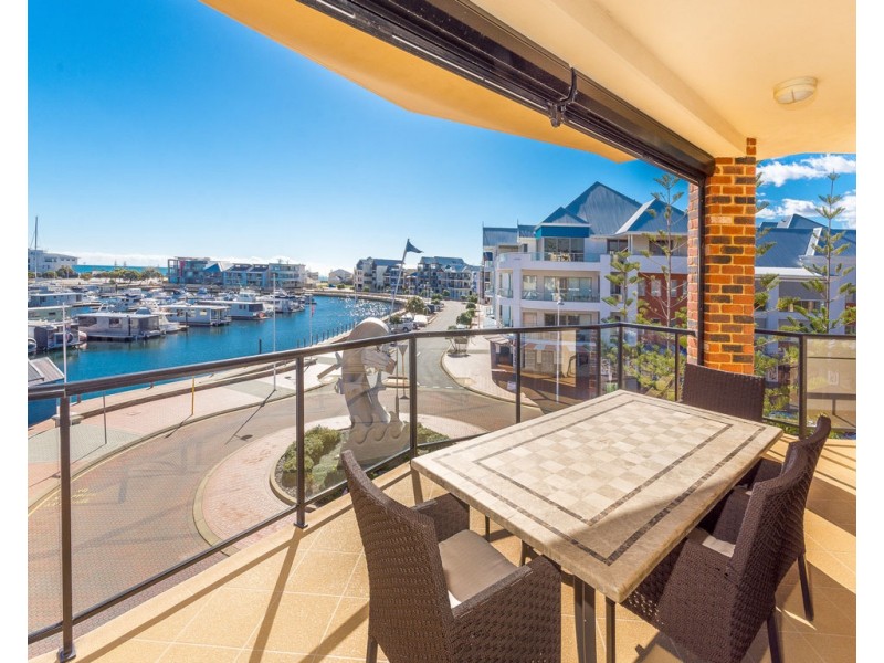 25/37 Dolphin Drive, Mandurah WA 6210