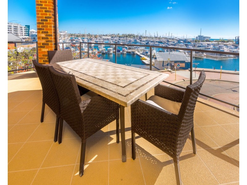 25/37 Dolphin Drive, Mandurah WA 6210