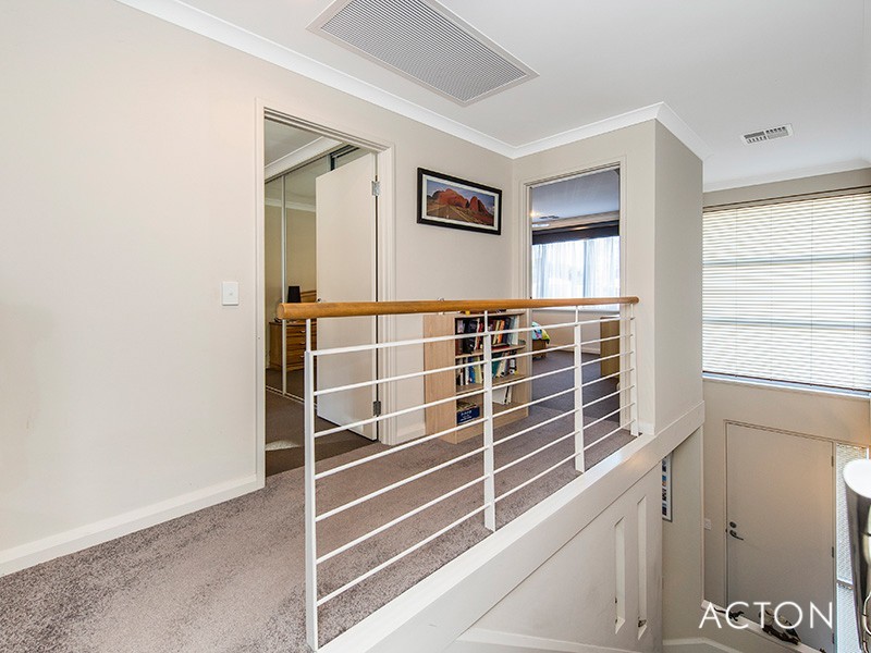 5 Tylney Loop, Meadow Springs WA 6210