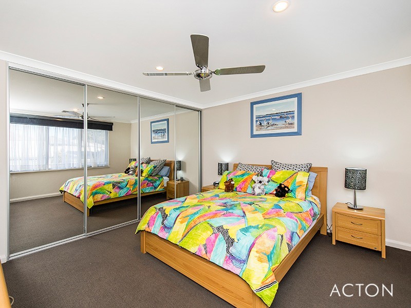 5 Tylney Loop, Meadow Springs WA 6210