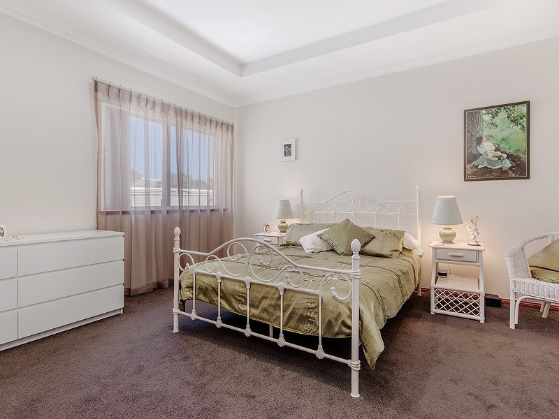 59 Queen Parade, Wannanup WA 6210