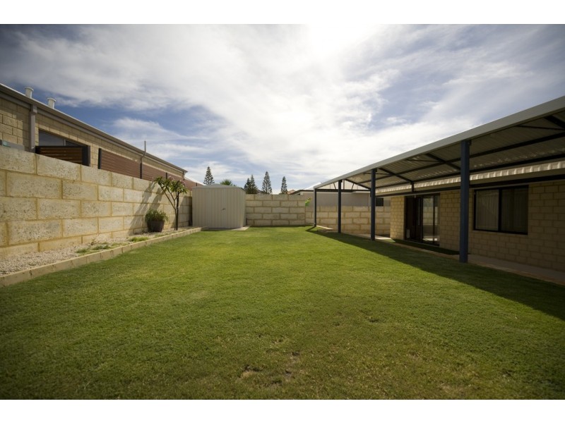 8 Conch Way, Wannanup WA 6210