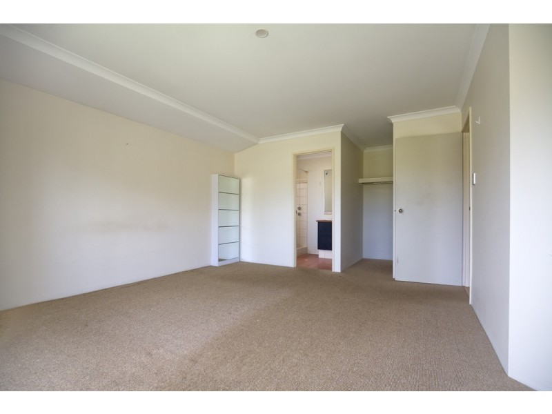 8 Conch Way, Wannanup WA 6210