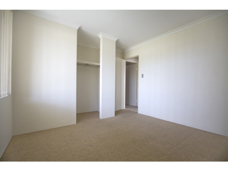 8 Conch Way, Wannanup WA 6210